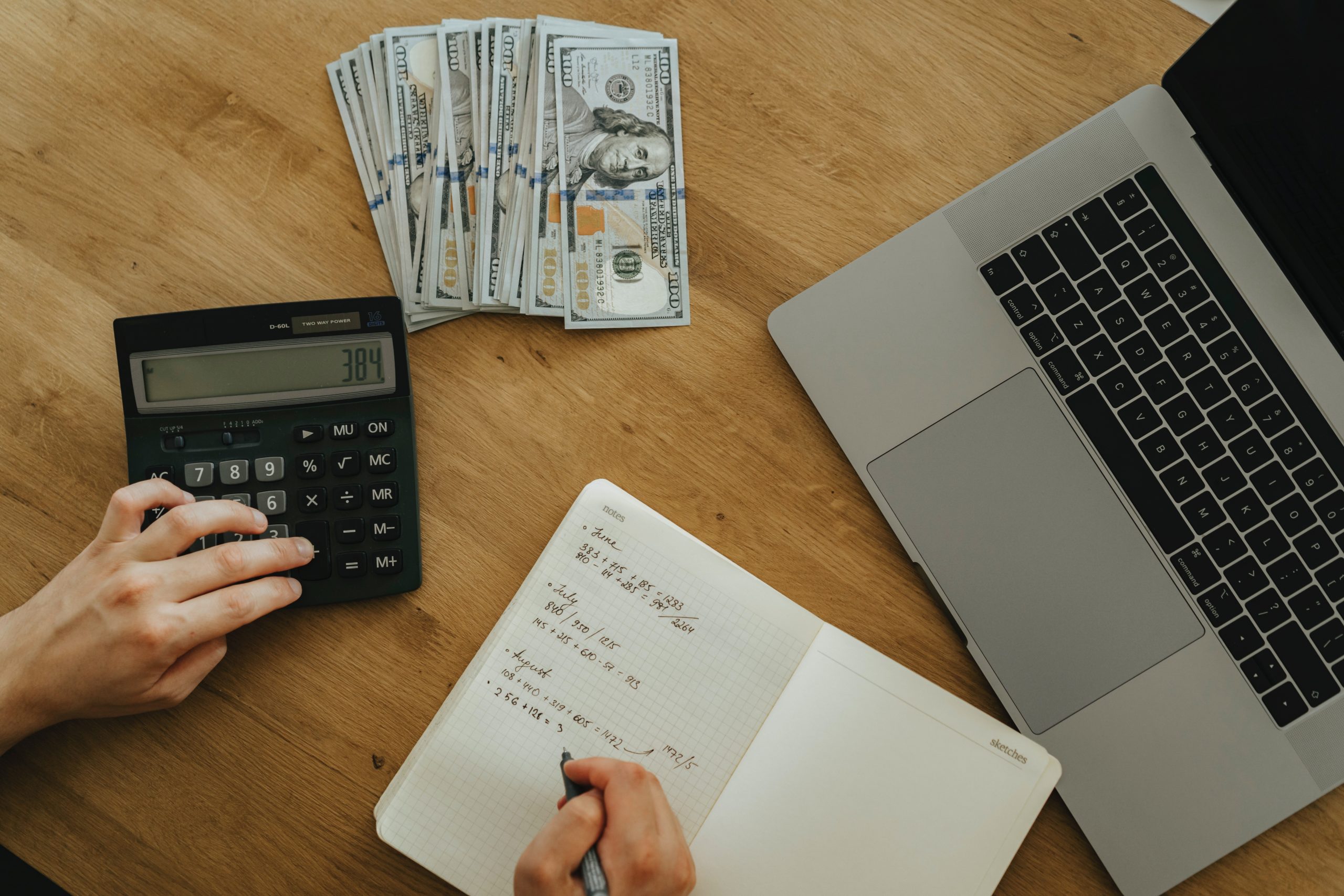 S-Corp vs C-Corp comparison chart showing key differences for small business accounting software selection